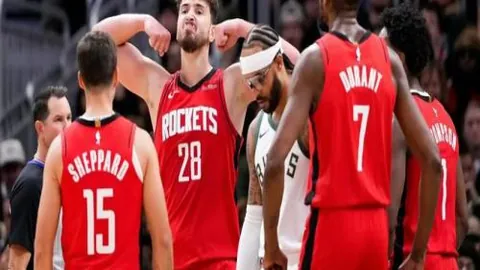 詹姆斯失误引争议，东契奇是否背锅？媒体观点何在？